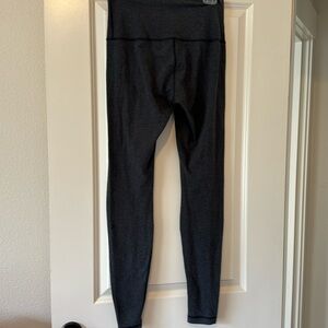 Lululemon leggings 29 inches long high waisted. EUC. No pilling. Sz 8
